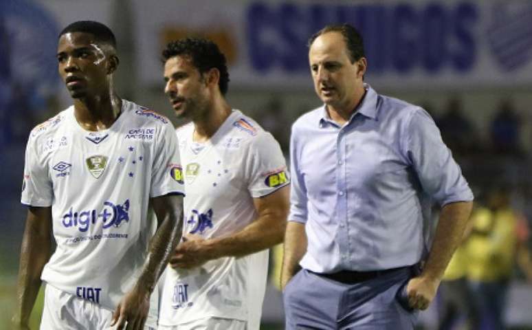 Ceni e o Cruzeiro terão um dilema pela frente, devido a posição ruim no Campeonato Brasileiro-(Thiago Parmalat/ Lightpress/ Cruzeiro)