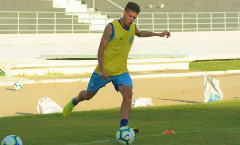 Victor Paraíba quer um resultado positivo diante do Bahia, fora de casa (Foto:Morgana Oliveira/Divulgação/CSA)