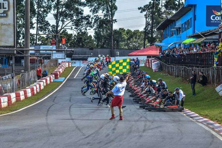 Etapa final do Endurance de Kart terá 61 equipes no grid para definir campeões na Granja Viana