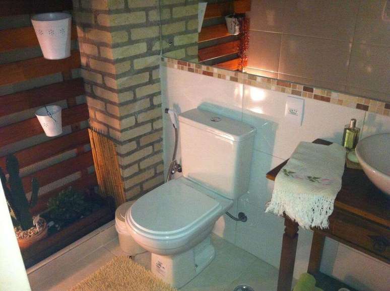 41. Este &eacute; um modelo muito popular de toalha de lavabo. Projeto de Vanda Carvalho Barbosa