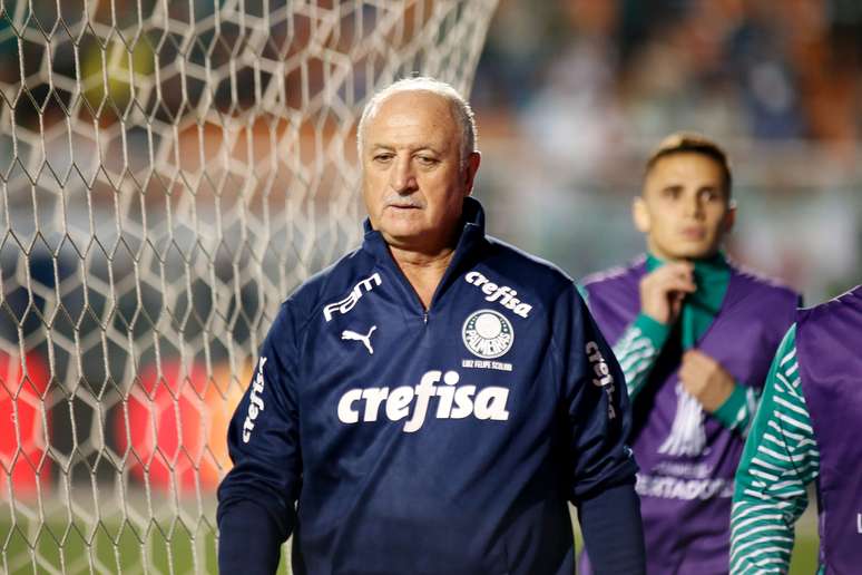 Técnico Luiz Felipe Scolari, do Palmeiras, em partida contra o Grêmio pela Libertadores, no Pacaembu
