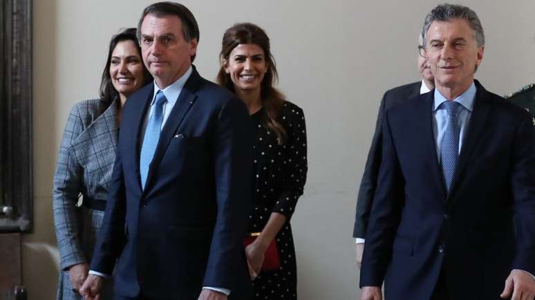 Jair Bolsonaro e Macri em junho, durante visita do presidente brasileiro à Argentina: o país vizinho é um dos maiores parceiros comerciais do Brasil