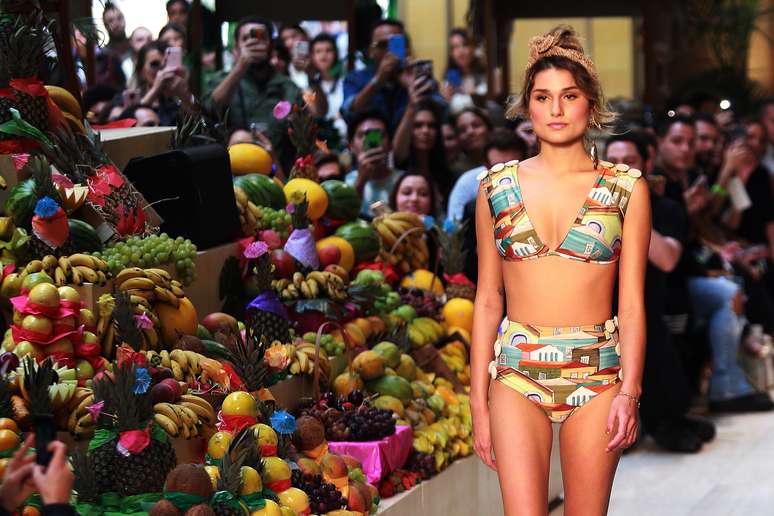 Sasha durante desfile da grife Água de Coco, no Mercadão de São Paulo