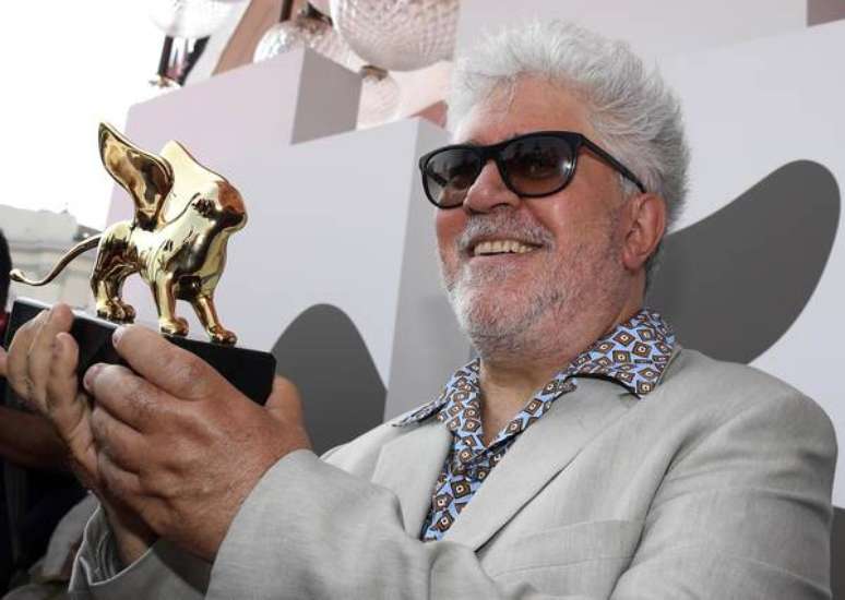 Pedro Almodóvar recebe Leão de Ouro no Festival de Veneza