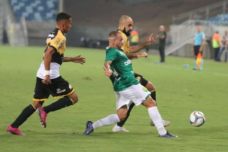 Cuiabá e Criciúma empataram sem gols na Arena Pantanal em jogo válido pela 20ª rodada da Série B do Campeonato Brasileiro