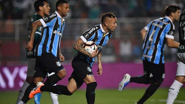 Grêmio chegou a sua terceira semifinal seguida (NELSON ALMEIDA / AFP)