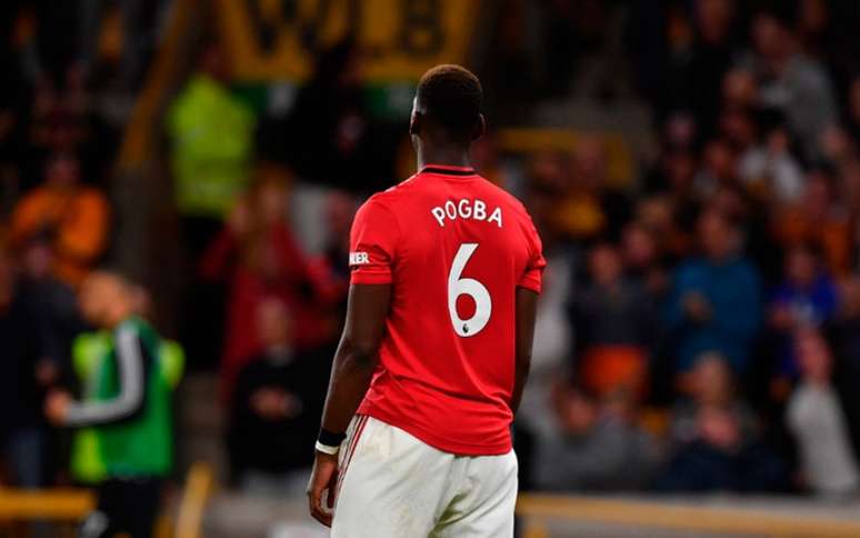 Pogba vive momento conturbado no Manchester United (Foto: Paul Ellis / AFP)