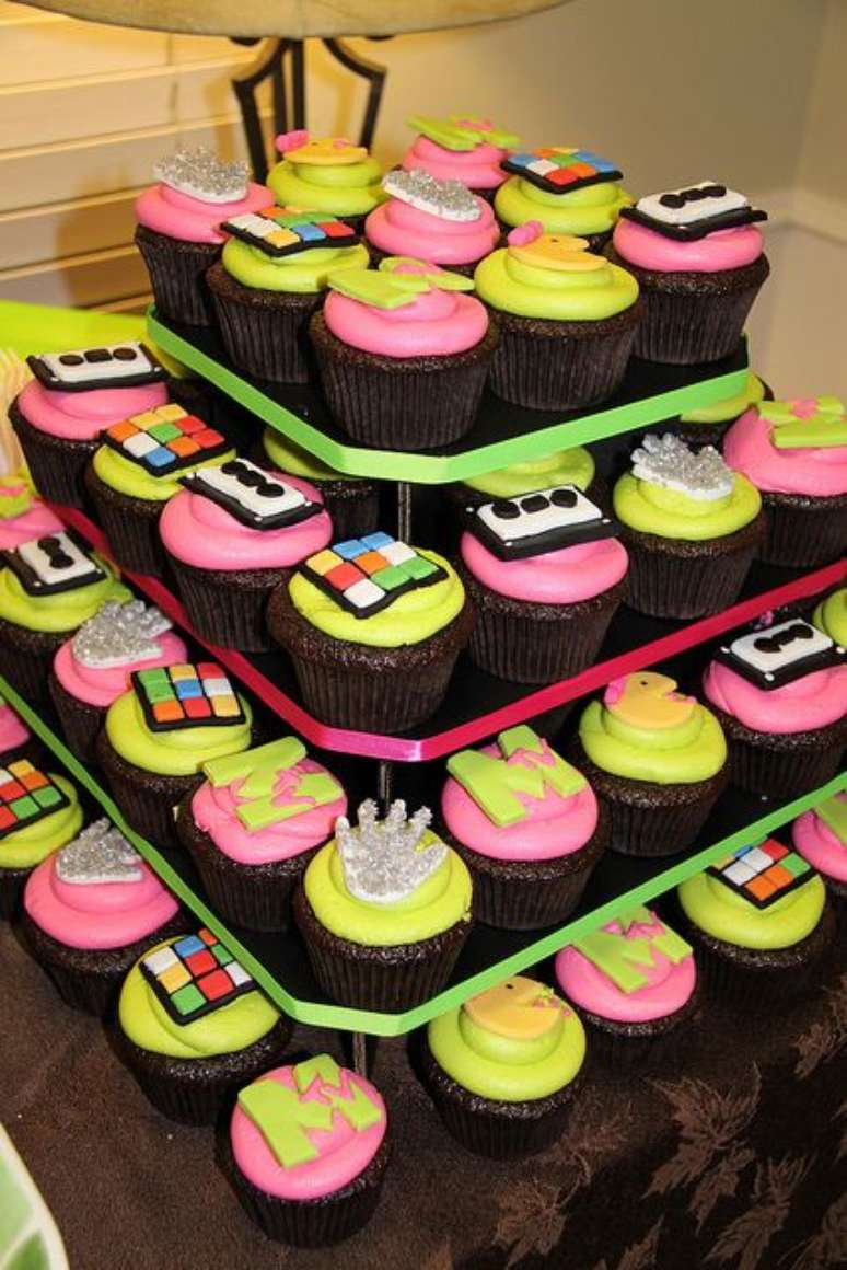22. Os doces da festa anos 80 devem ser muito bem decorados. Foto: Flickr