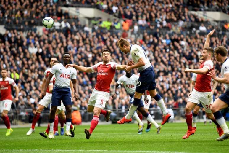 Arsenal e Tottenham agitam rodada (Foto: Reprodução)