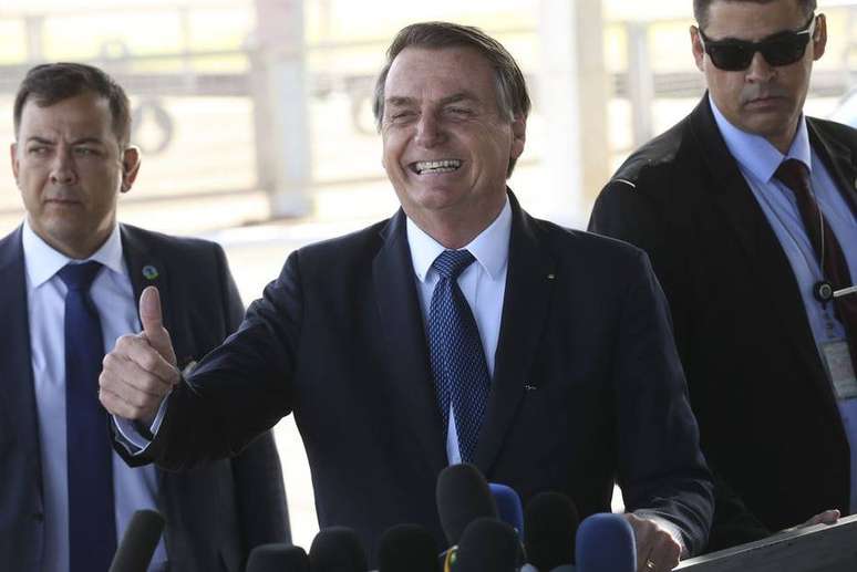 O presidente Jair Bolsonaro fará uma nova cirurgia devido ao surgimento de uma hérnia
