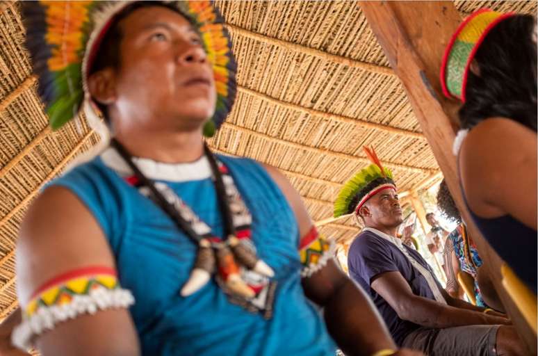 Líderes indígenas prometeram cooperar entre si para expulsar invasores de seus territórios e debateram estratégias para gerar renda às comunidades sem desmatar