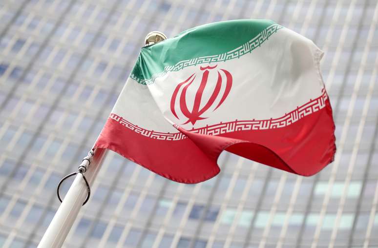 Bandeira do Irã na sede da AIEA
10/07/2019
REUTERS/Lisi Niesner
