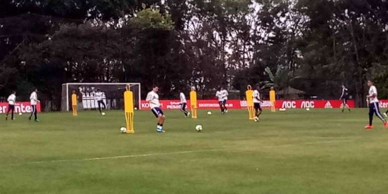 Pablo treinou com os companheiros e pode voltar à equipe (Foto:Gabriel Santos/LANCE!)