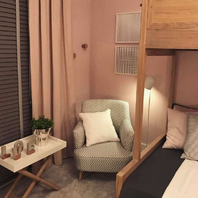 61. Poltrona pequena para quarto &ndash; Foto: Silvana Lara Nogueira