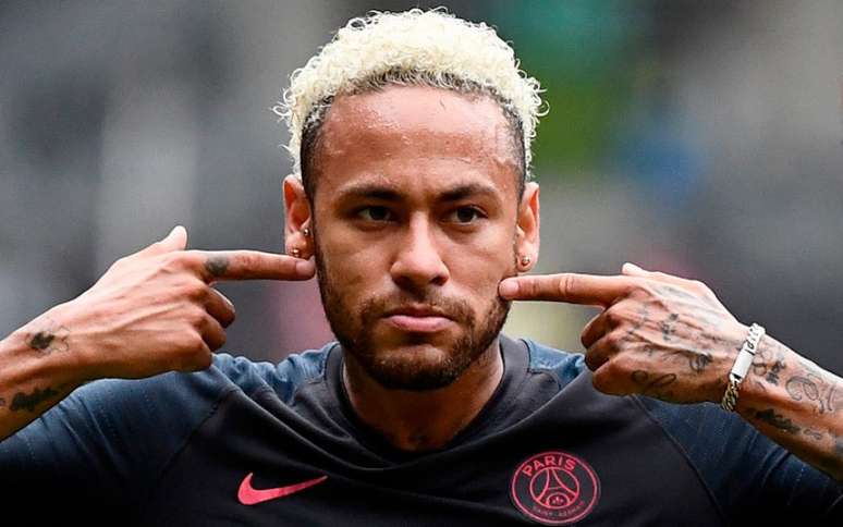 Neymar quis sair do PSG, mas não conseguiu (Foto: Franck Fife / AFP)