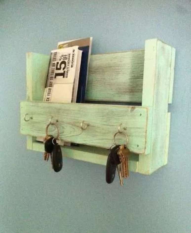 37. Um simples caixote de feira também pode dar um ótimo porta chaves. Foto: Mercado Livre
