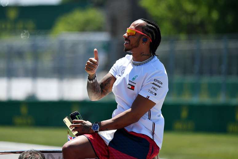 “Estou vivendo a melhor temporada da minha carreira”, diz Hamilton