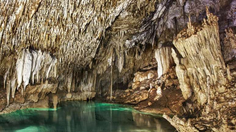 Cenotes são uma das principais atrações turísticas da Península de Yucatán, no México