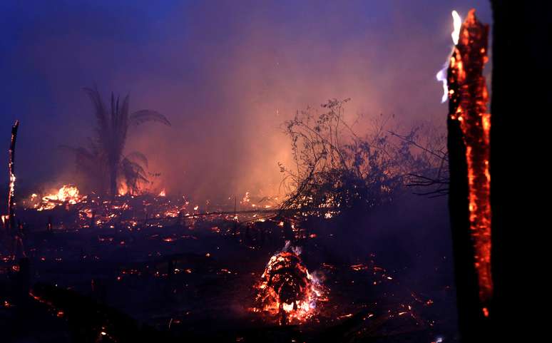 Incêndio na floresta amazônica em Rondônia
03/09/2019 REUTERS/Ricardo Moraes