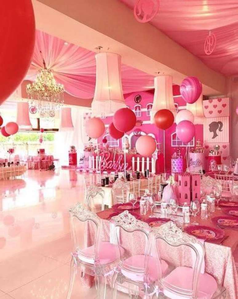 34. Decoração da festa da barbie infantil – Por: Pinterest