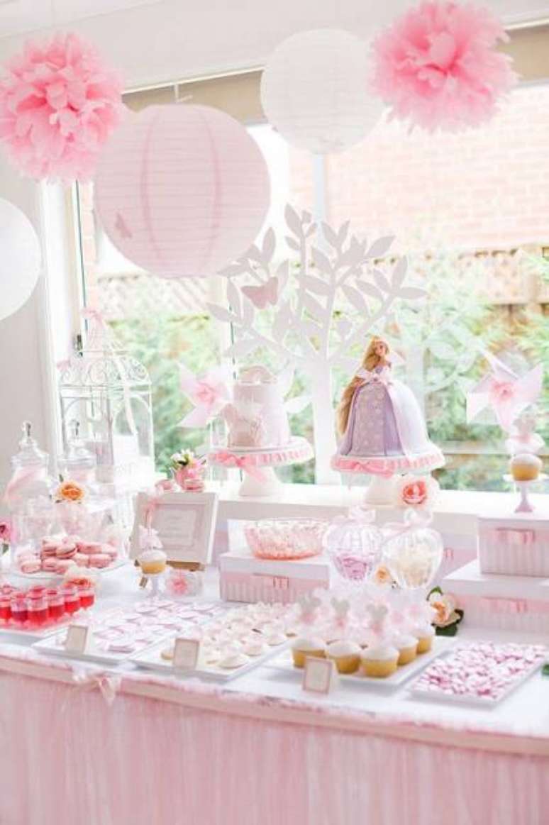 6. Festa da barbie princesa delicada e em tons pasteis – Por: Solo Infantil