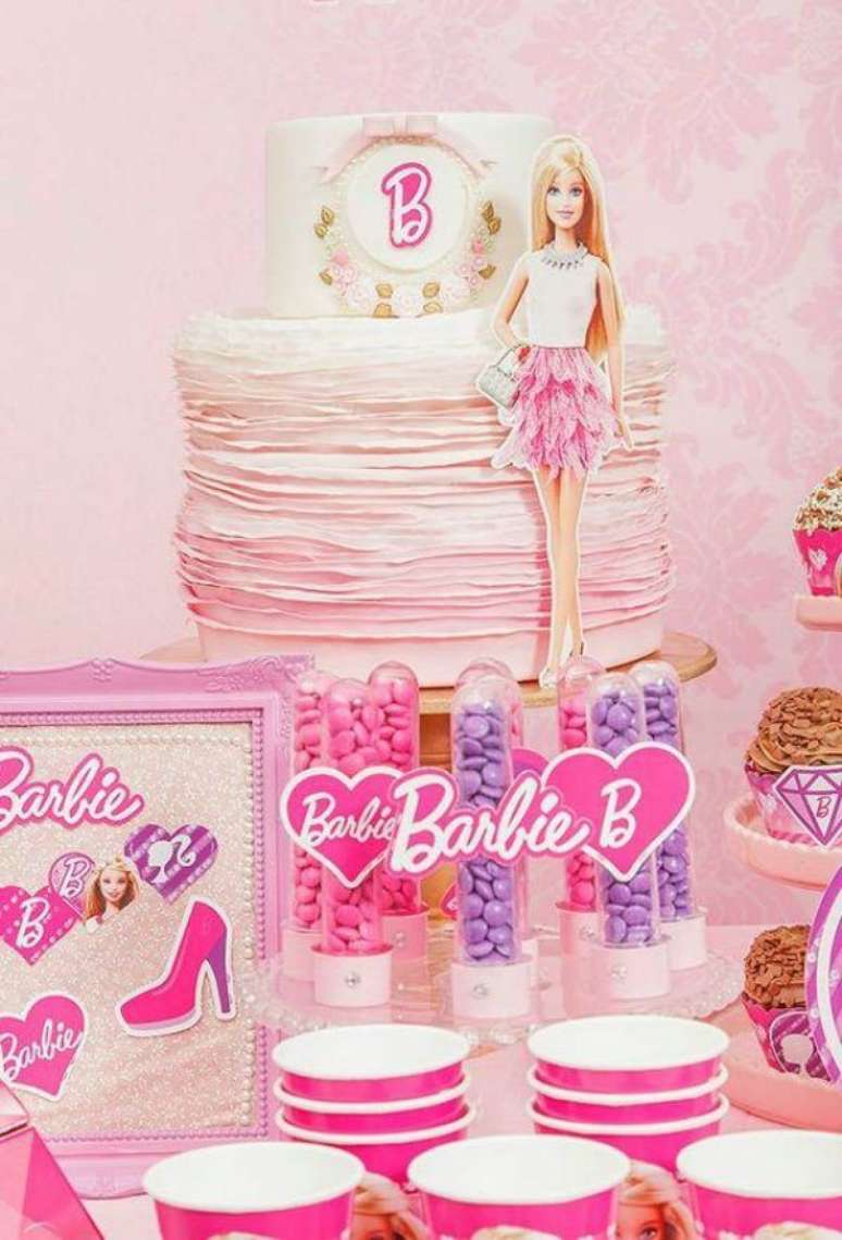68. Festa da barbie cor de rosa – Por: Pinterest