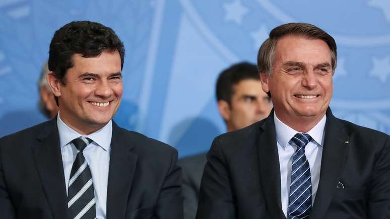 Nos últimos dias, Bolsonaro e Moro trocaram elogios em público. Mas reaproximação é incerta