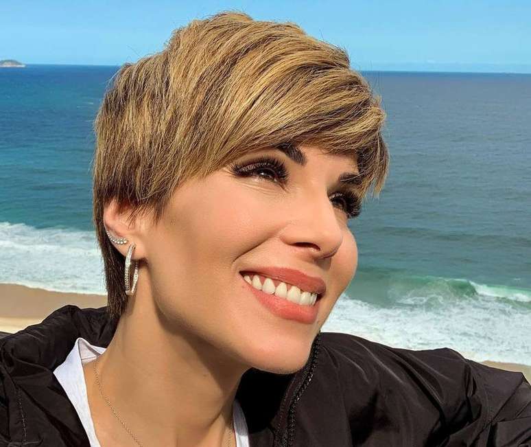 Atualmente, Ana Furtado faz tratamento anti-hormonal após câncer de mama.