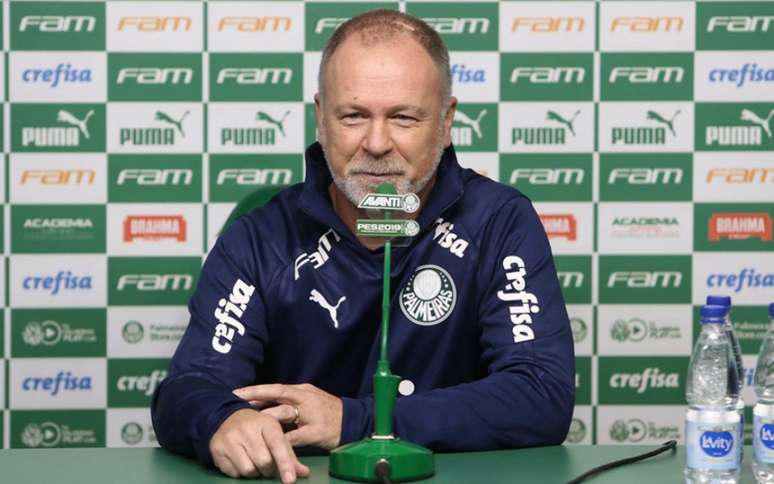 Mano Menezes durante sua apresentação na Academia de Futebol (Foto: Divulgação/Palmeiras)