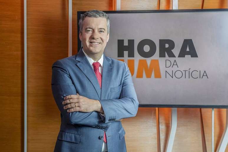 Roberto Kovalick fala sobre substituir Monalisa Perrone no 'Hora 1': 'Acostumado a não ter rotina' Roberto Kovalick fala sobre substituir Monalisa Perrone no 'Hora 1': 'Acostumado a não ter rotina'