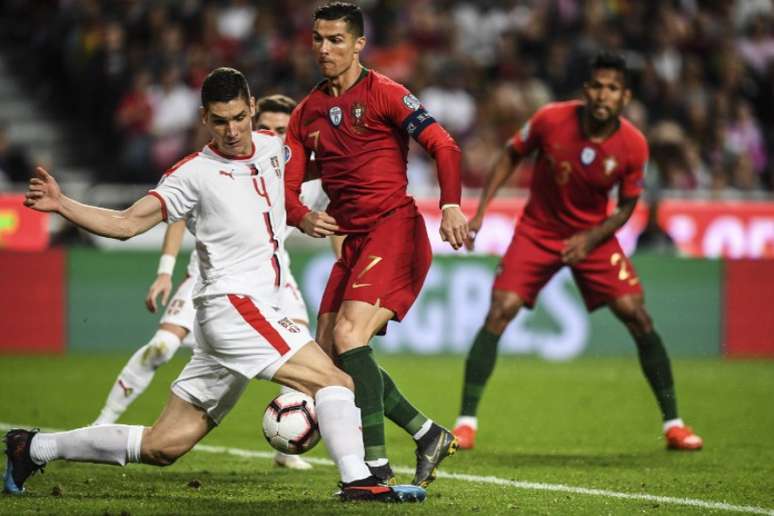 Cristiano Ronaldo se lesionou no último encontro entre as equipes (Foto: AFP)