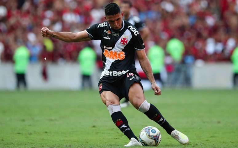 Danilo Barcelos já foi titular do Vasco ao longo do ano, mas na lateral esquerda (Foto: Andre Melo Andrade/AM Press)