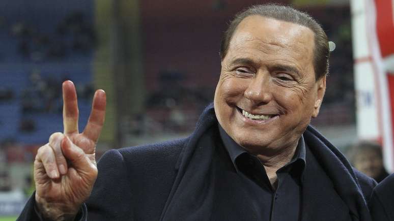 Berlusconi presidiu o governo mais longo da It&aacute;lia desde 1946: durou quase quatro anos