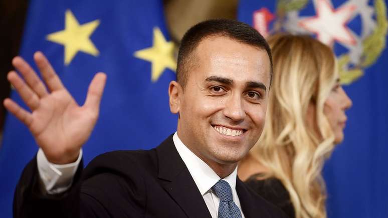 Luigi Di Maio, l&iacute;der pol&iacute;tico do Movimento 5 Estrelas, &eacute; o novo ministro das Rela&ccedil;&otilde;es Exteriores da It&aacute;lia