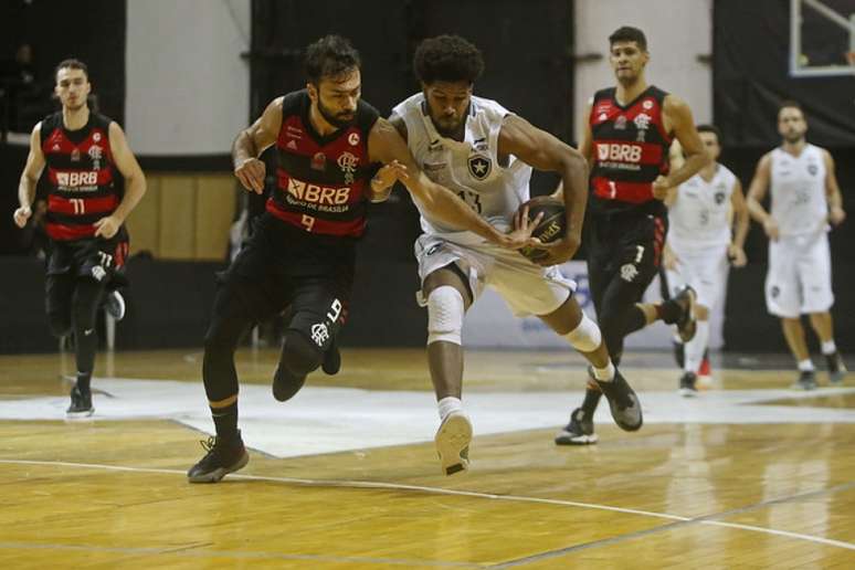 Botafogo venceu o Flamengo em jogo tenso no General Severiano (Foto: Vítor Silva/Botafogo)