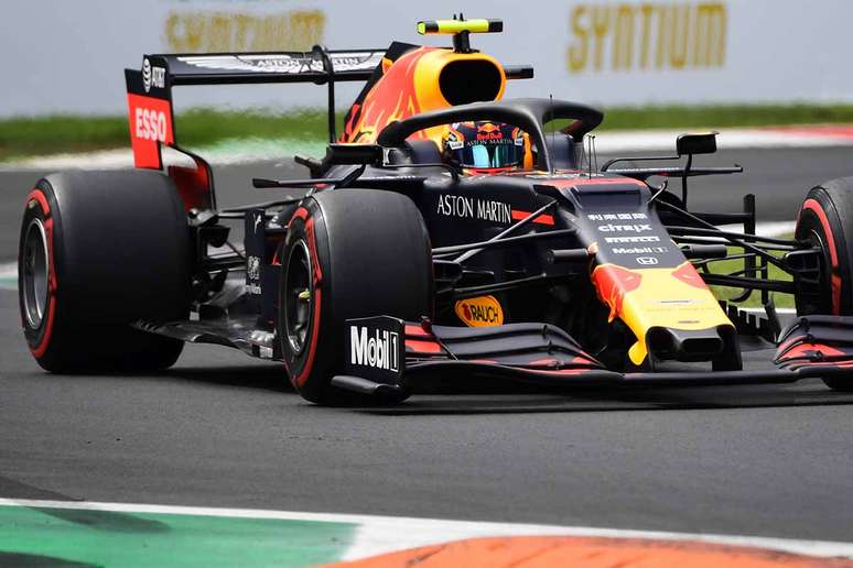 Max Verstappen acredita que, sem penalidade no grid, poderia ter brigado com os líderes