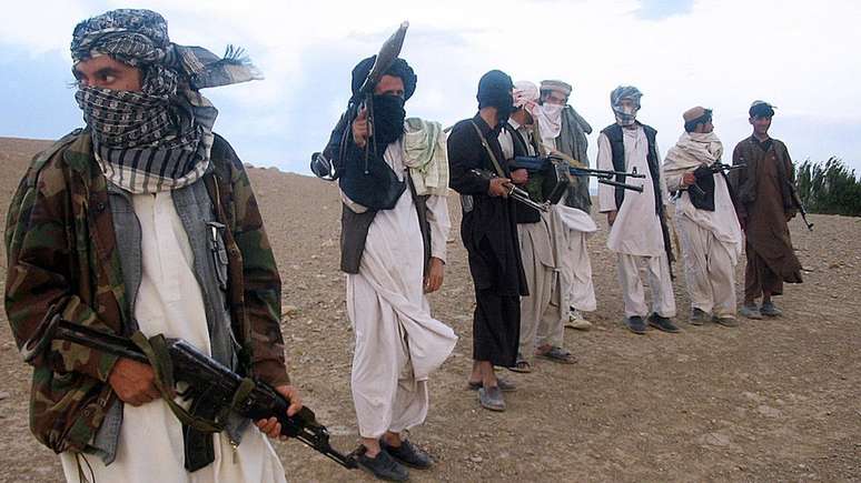 O Afeganistão já era um país de conflito armado constante havia pelo menos 20 anos, quando os Estados Unidos invadiram o território