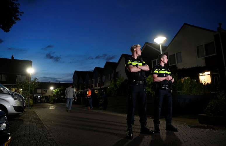 Policiais vigiam área da cidade holandesa de Dordrecht após tiroteio
09/09/2019
REUTERS/Piroschka van de Wouw