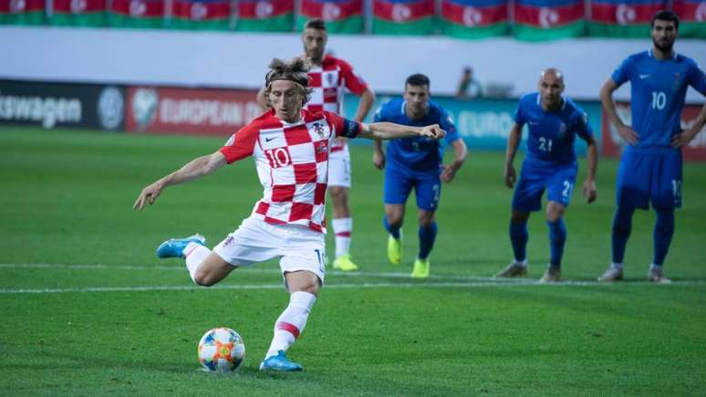 Modric marcou o gol da Croácia contra o Azerbaijão (Foto: Reprodução/Twitter)