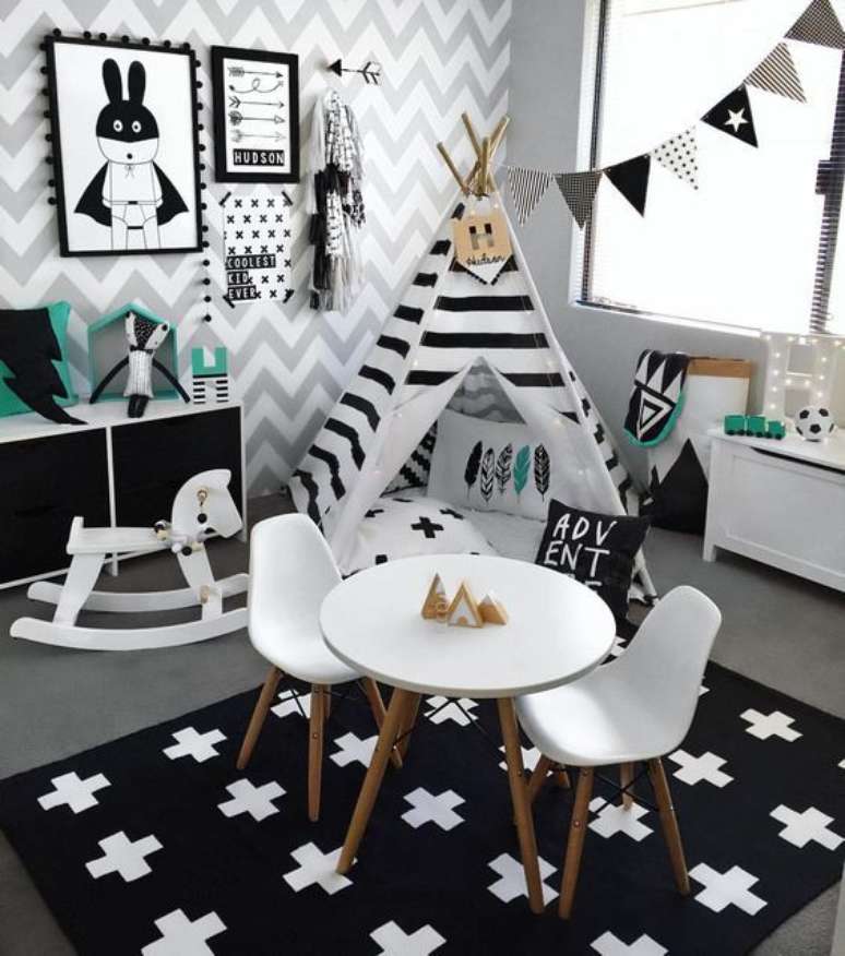 38. O tema do quarto com m&oacute;veis montessorianos deve ser leve. Foto: Gazeta do Povo