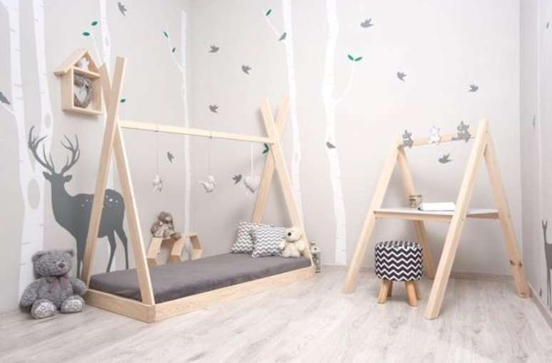 26. Os m&oacute;veis montessorianos de um quarto devem combinar. Foto: Dicas Decor