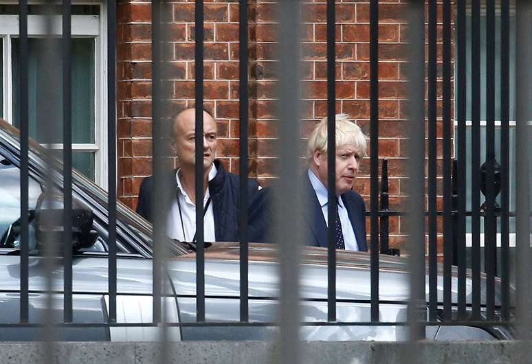 Primeiro-ministro britânico, Boris Johnson, e seu assessor especial Dominic Cummings em Downing Street
03/09/2019
REUTERS/Henry Nicholls