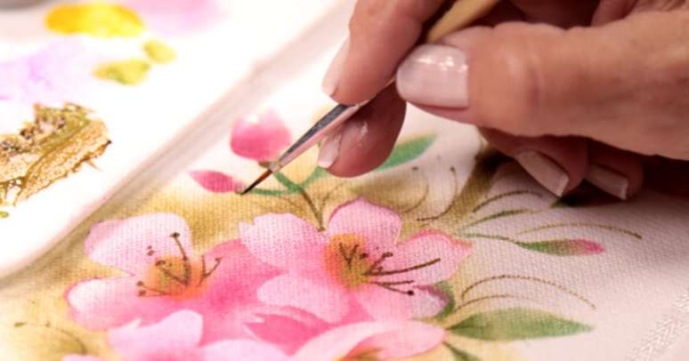 5. Treine para fazer um lindo acabamento na pintura em pano de prato &ndash; Por: Pinterest