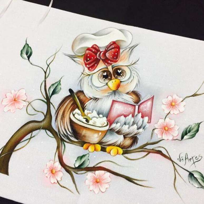 30. Pintura em pano de prato com coruja vestida de chef de cozinha &ndash; Por: Elo7
