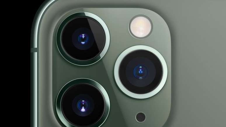 Aparelho lançado pela Apple tem sistema triplo de lentes traseiras