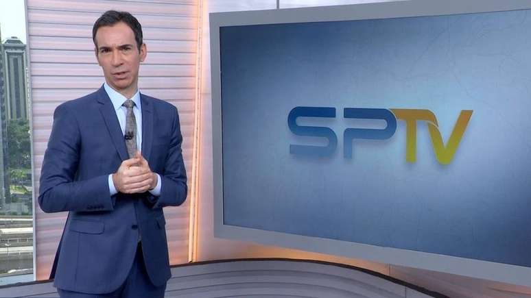 Jornalista César Tralli como apresentador do 'SPTV'