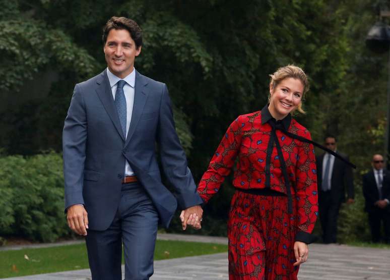 Primeiro-ministro canadense, Justin Trudeau, e sua esposa, Sophie Gregoire Trudeau, chegam na residência oficial da governadora-geral do Canadá
11/09/2019
REUTERS/Patrick Doyle