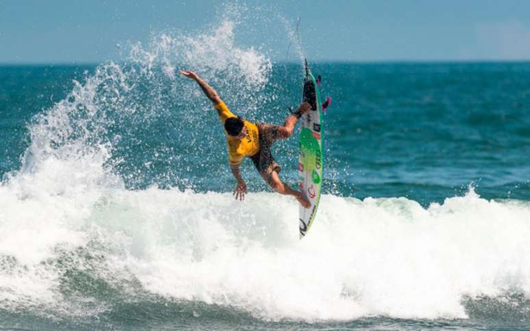 Gabriel Medina venceu a bateria de estreia nos Jogos Mundiais da ISA (Foto: ISA / Sean Evans)