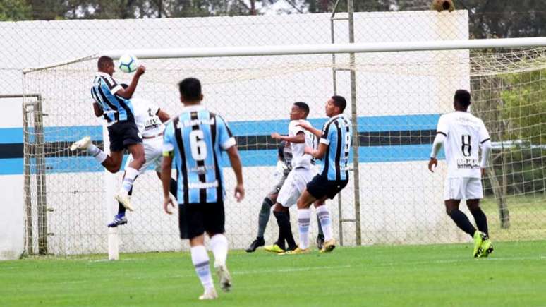 Grêmio subiu posições na tabela e chegou à 12ª colocação (Foto: Rodrigo Fatturi/Grêmio)