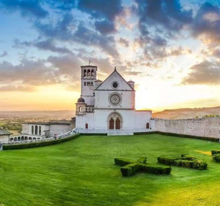 Conheça os caminhos de São Francisco na Itália